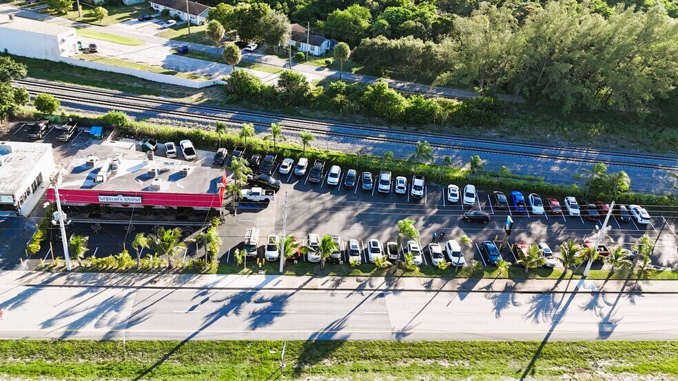 9477 Alt. A1A, Lake Park, FL à vendre - Photo du bâtiment - Image 2 de 16