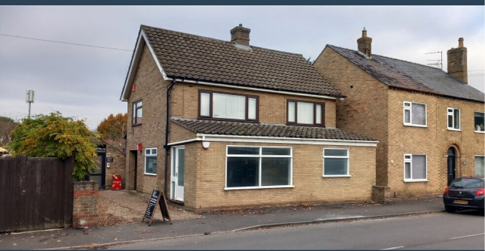 176-176a High St, Cottenham à vendre - Photo du bâtiment - Image 2 de 6
