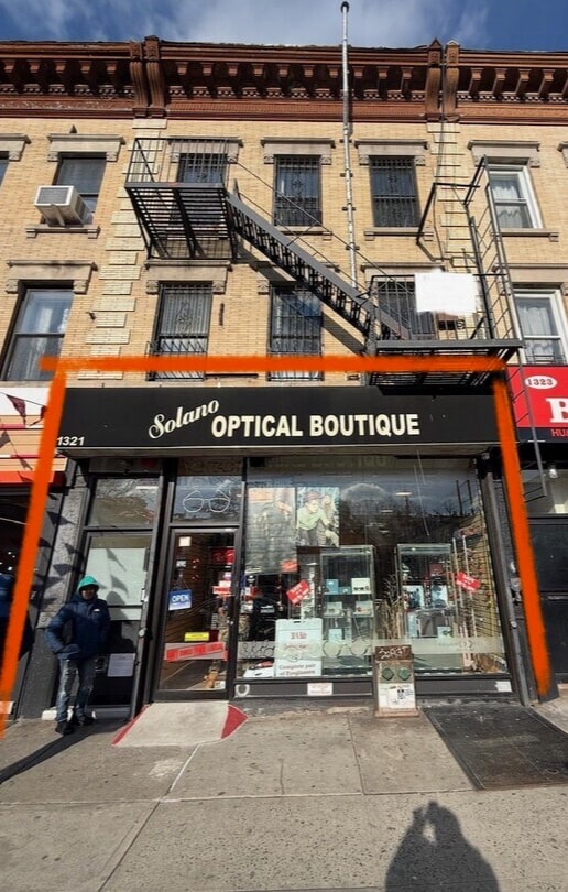 1321 Fulton St, Brooklyn, NY for lease Interior Photo- Image 1 of 1