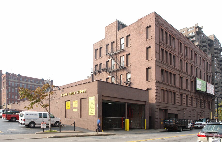 122-136 St Paul St, Rochester, NY à vendre - Photo du bâtiment - Image 2 de 2