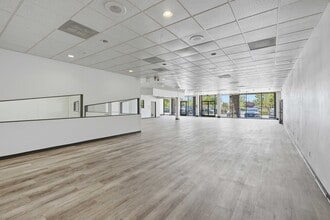 2140 E Palmdale Blvd, Palmdale, CA for lease Interior Photo- Image 2 of 17