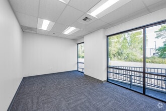7817 S 210th St, Kent, WA for lease Interior Photo- Image 2 of 12