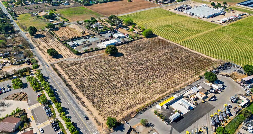 5181 Live Oak Ave, Oakley, CA à vendre - Photo du bâtiment - Image 3 de 6