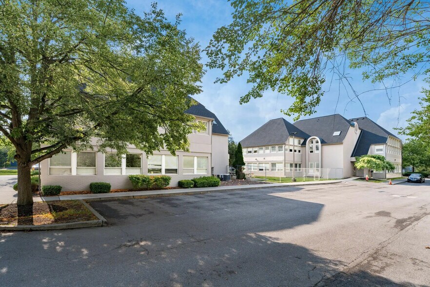 3386-3400 Snouffer Road portefeuille de 2 propriétés à vendre sur LoopNet.ca - Photo du bâtiment - Image 2 de 23