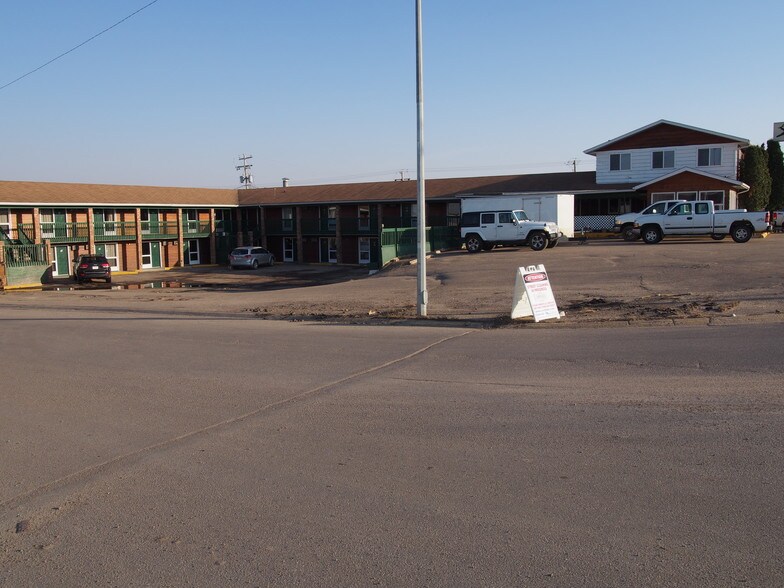 5505 55 St, Cold Lake, AB à vendre - Photo principale - Image 1 de 1