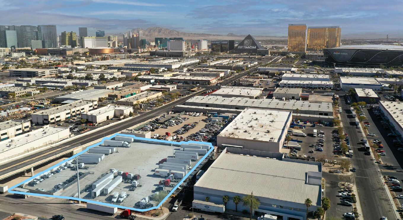 4055 W Hacienda Ave, Las Vegas, NV à louer Photo principale- Image 1 de 2