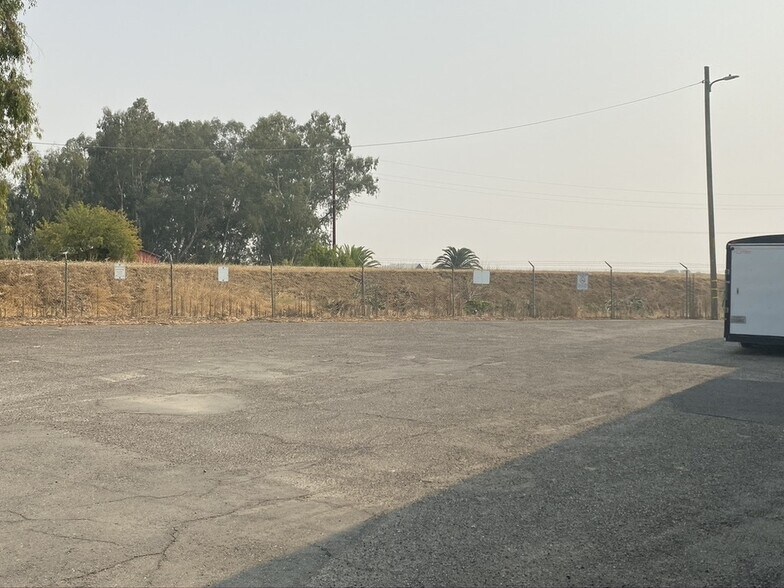 420 E Laurel St, Willows, CA à vendre - Photo du bâtiment - Image 3 de 39