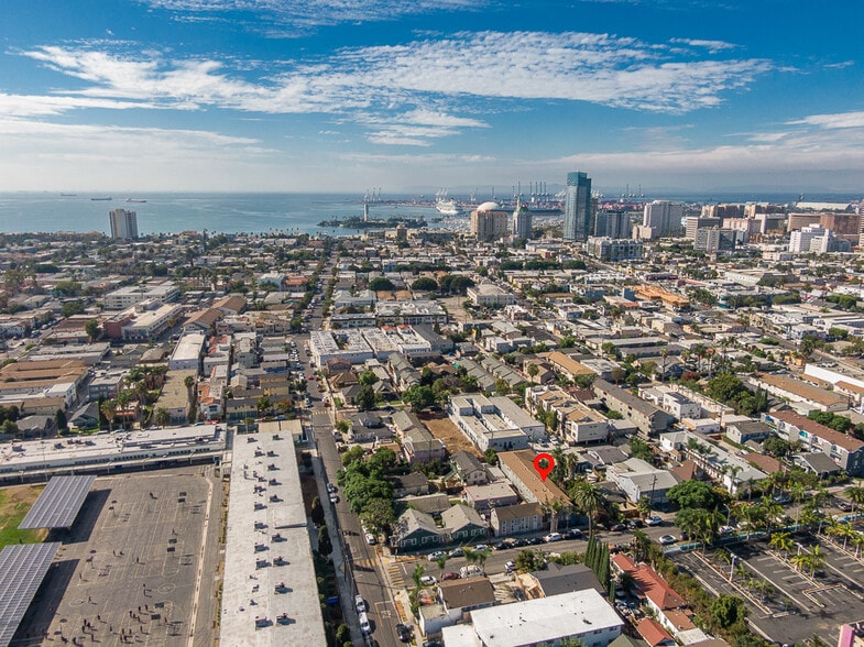 1056 E 6th St, Long Beach, CA for sale - Aerial - Image 3 of 31