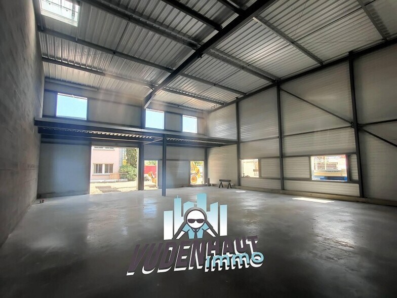Flex in Cugnaux for lease - Interior Photo - Image 3 of 9