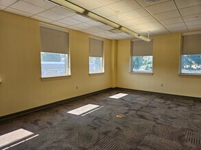 575 Main St, Middletown, CT for lease Building Photo- Image 2 of 3