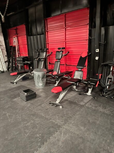 8804 Gulf Ct, Raleigh, NC à louer - Photo du bâtiment - Image 2 de 6