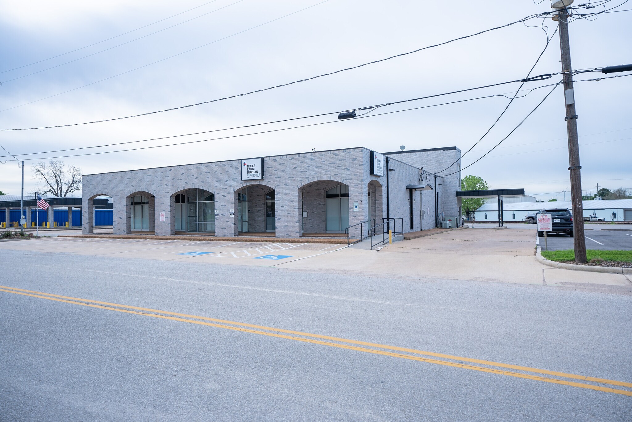 2313 Main St, Waller, TX à louer Photo du bâtiment- Image 1 de 8