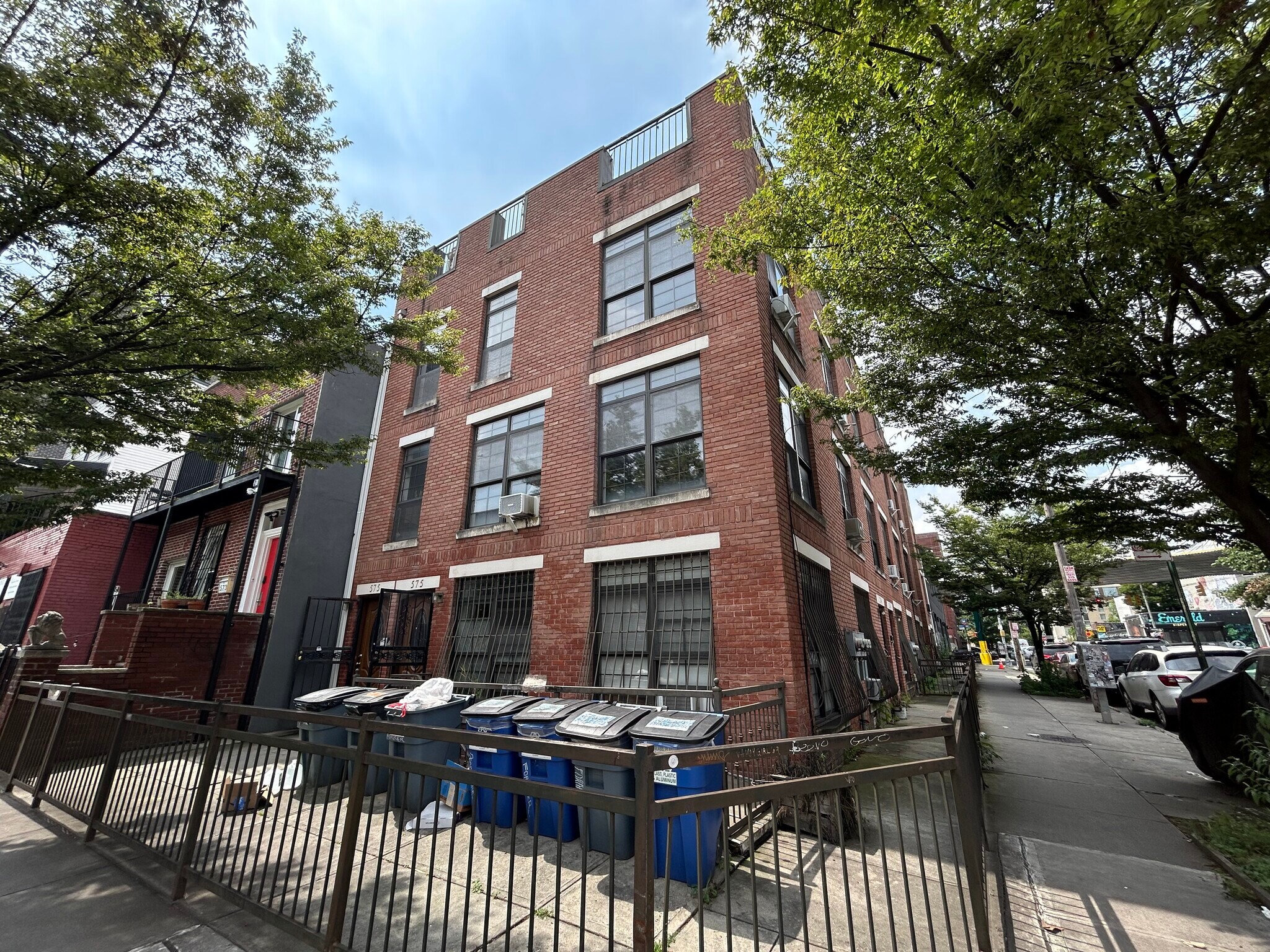 236 Evergreen Ave, Brooklyn, NY for sale Primary Photo- Image 1 of 2