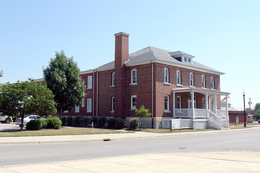 9120 Otis Ave, Indianapolis, IN à louer - Photo du bâtiment - Image 2 de 9