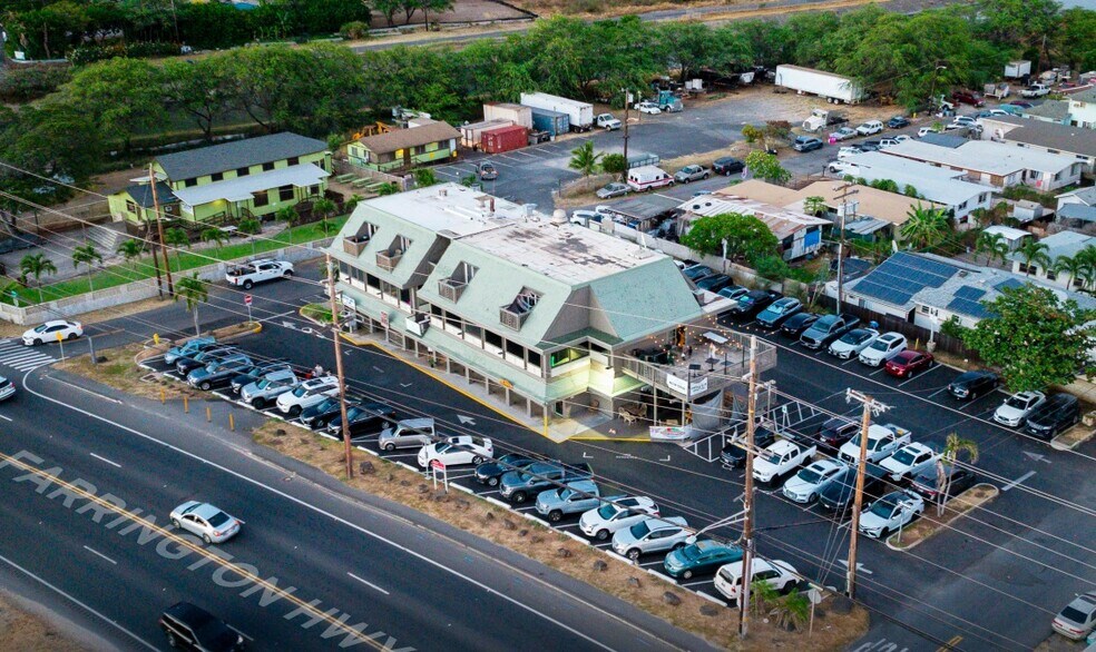 87-060 Farrington Hwy, Waianae, HI à vendre - Photo du bâtiment - Image 1 de 10