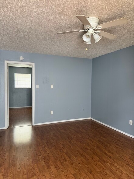 2007 NW Lindy Ave, Lawton, OK à vendre - Photo du bâtiment - Image 3 de 34