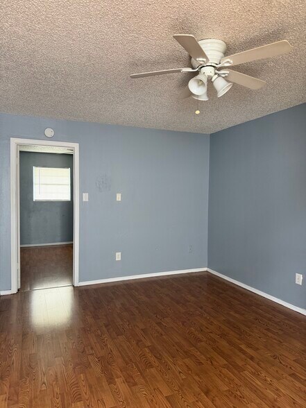 2007 NW Lindy Ave, Lawton, OK à vendre - Photo du bâtiment - Image 3 de 34