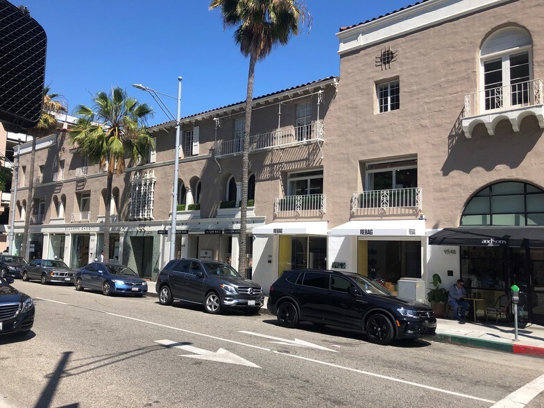 9528-9546 Brighton Way, Beverly Hills, CA à louer - Photo du bâtiment - Image 2 de 18
