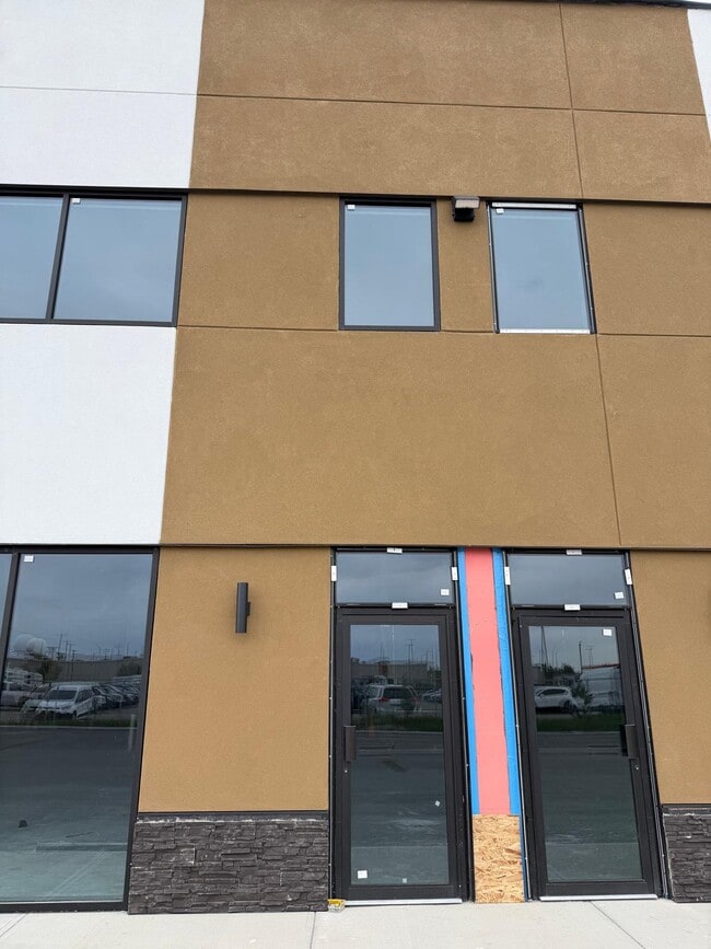 More details for 10680 36 St NE, Calgary, AB - Industrial for Lease
