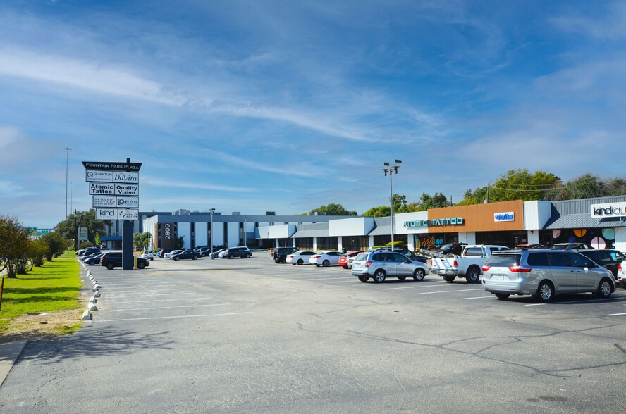 2800 S IH-35, Austin, TX for lease - Building Photo - Image 2 of 9