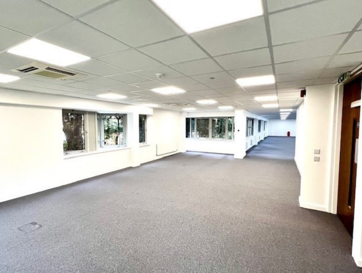 22-24 Upper Marlborough Rd, St Albans à louer Photo intérieure- Image 1 de 2