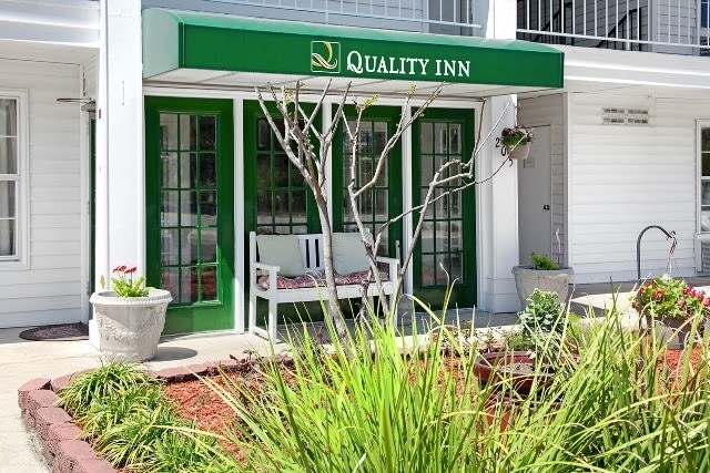 205 N Highway 301, Jesup, GA à vendre - Photo du bâtiment - Image 3 de 30