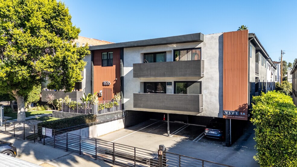 1836 N Gramercy Pl, Los Angeles, CA à vendre - Photo principale - Image 1 de 4