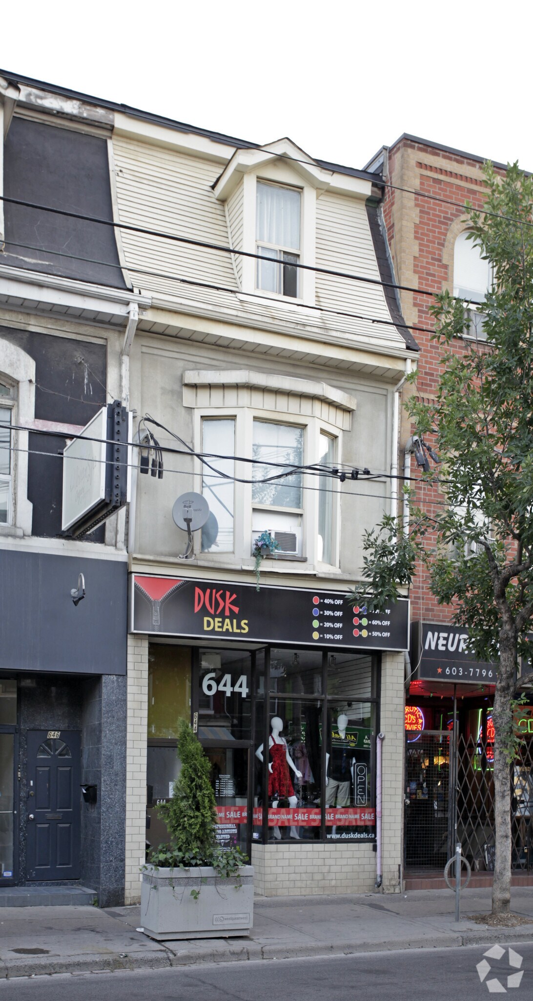 644 Queen St W, Toronto, ON for lease Primary Photo- Image 1 of 3
