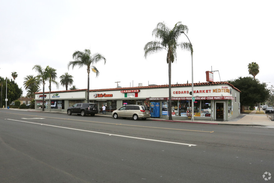 701-723 S Escondido Blvd, Escondido, CA for lease - Building Photo - Image 3 of 9