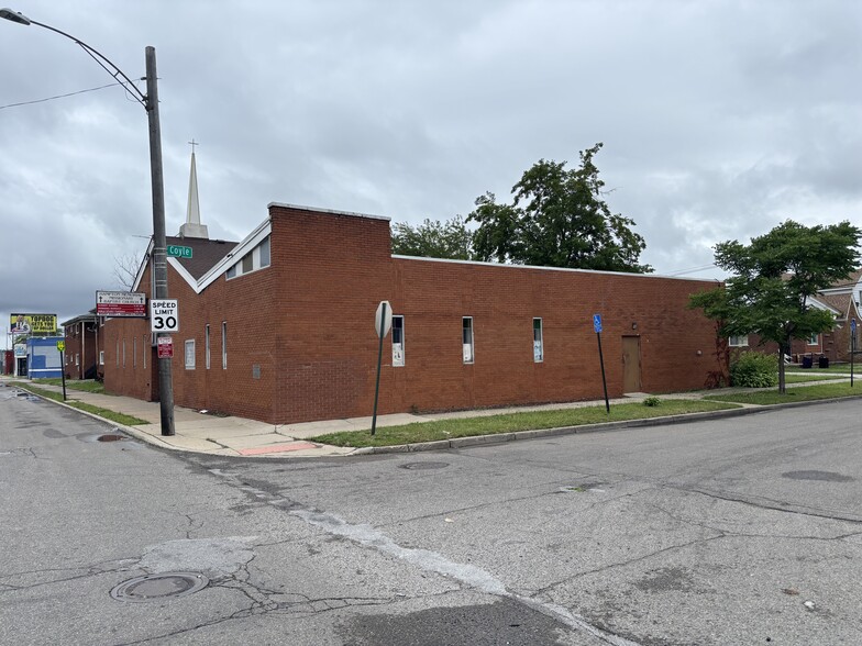 15100 Fenkell St, Detroit, MI for sale - Primary Photo - Image 1 of 22