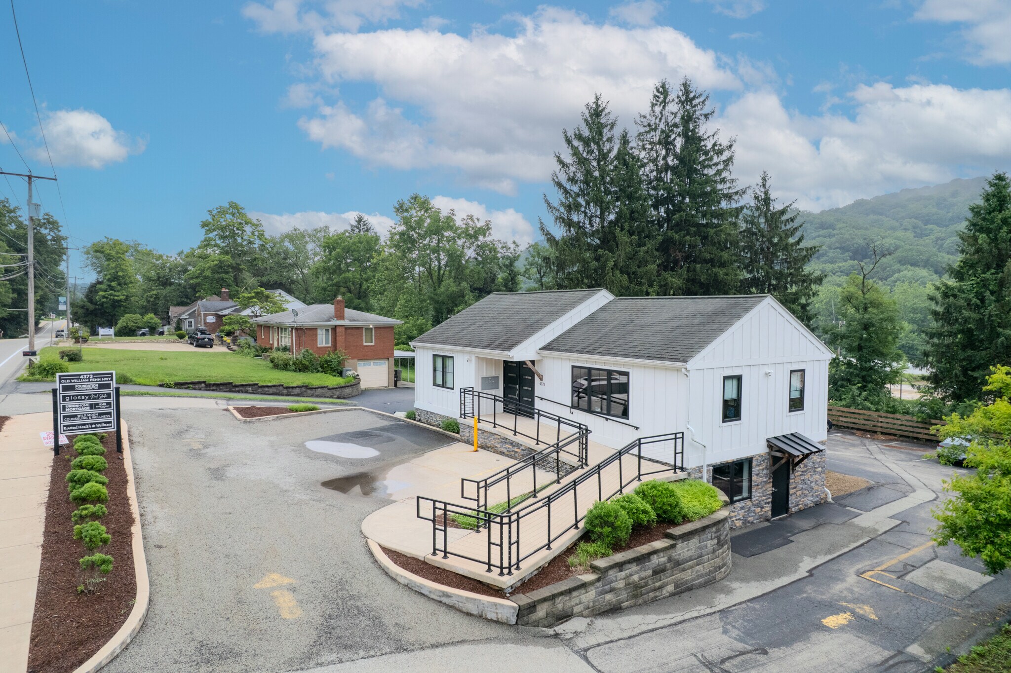 4373 Old William Penn Hwy, Murrysville, PA for lease Building Photo- Image 1 of 28