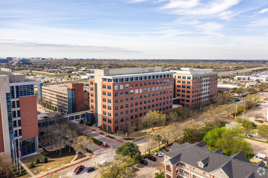 4708 Alliance Blvd, Plano, TX à louer - Photo du bâtiment - Image 2 de 7