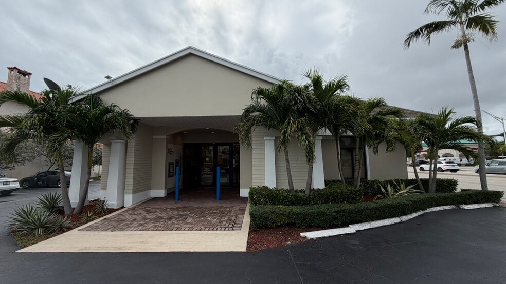 10 N Federal Hwy, Pompano Beach, FL for lease - Building Photo - Image 2 of 20