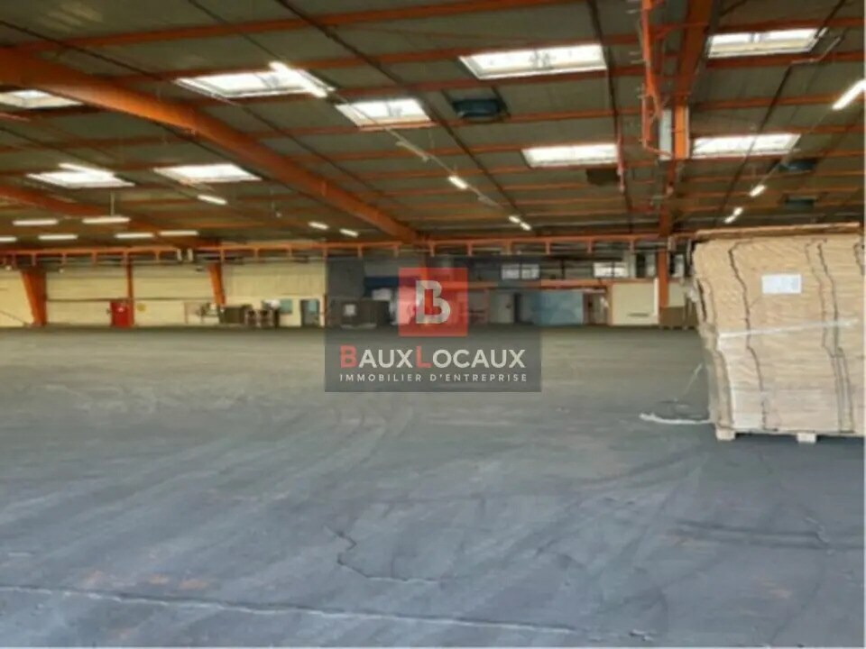 Industrial in Tarascon for lease Interior Photo- Image 1 of 9