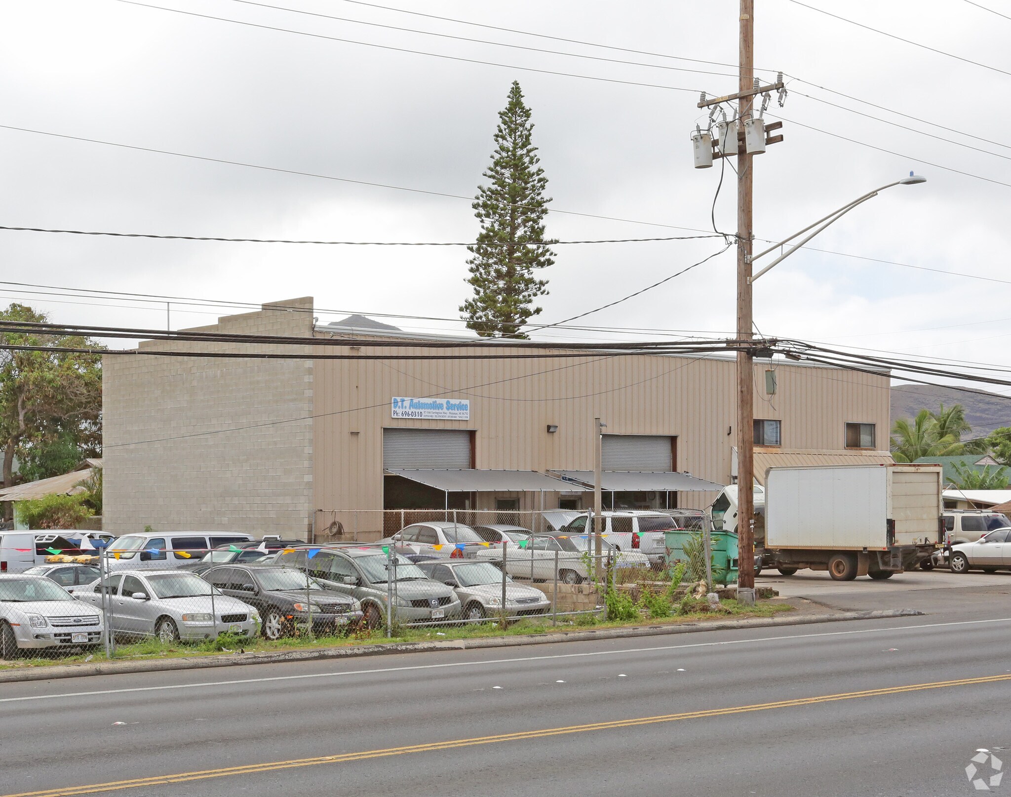 87-166 Farrington Hwy, Waianae, HI for sale Primary Photo- Image 1 of 26