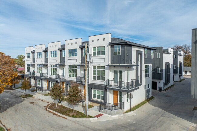 More details for The Hive on Bee - 4 Units Still Avail – Office for Sale, Farmers Branch, TX