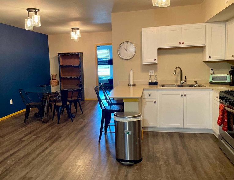 1228 Wyoming Ave, El Paso, TX for sale - Building Photo - Image 3 of 9
