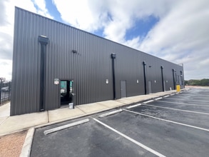 15622 Chase Hill Blvd, San Antonio, TX for lease Building Photo- Image 2 of 5