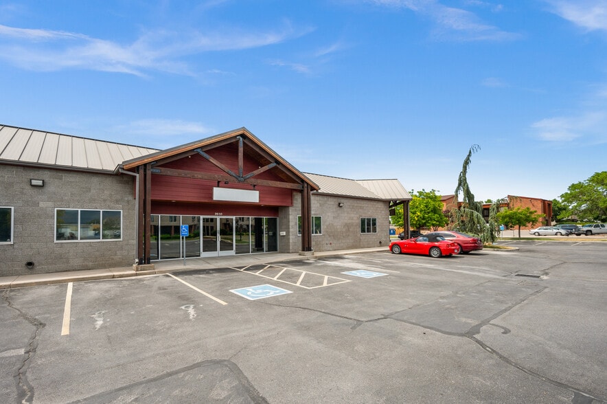 3540 S Main St, South Salt Lake, UT for lease - Building Photo - Image 3 of 23