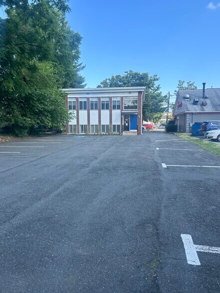 540-542 Middlesex Ave, Metuchen, NJ à louer - Photo du bâtiment - Image 2 de 4