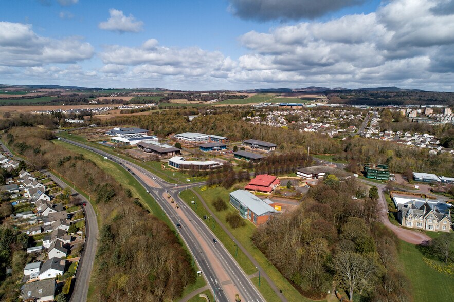 Gemini Cres, Dundee à louer - Photo du bâtiment - Image 3 de 3