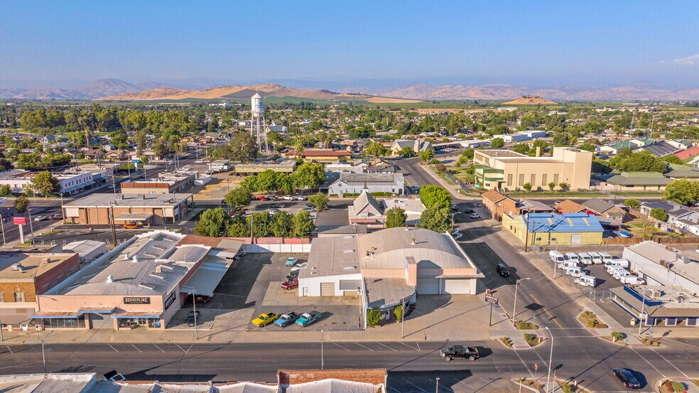 180 S K St, Dinuba, CA à vendre - Photo du bâtiment - Image 2 de 9