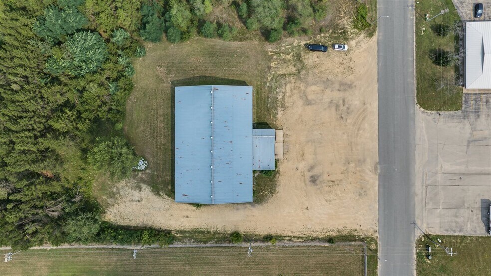 211 Toro rd, Tomah, WI à louer - Photo principale - Image 1 de 32