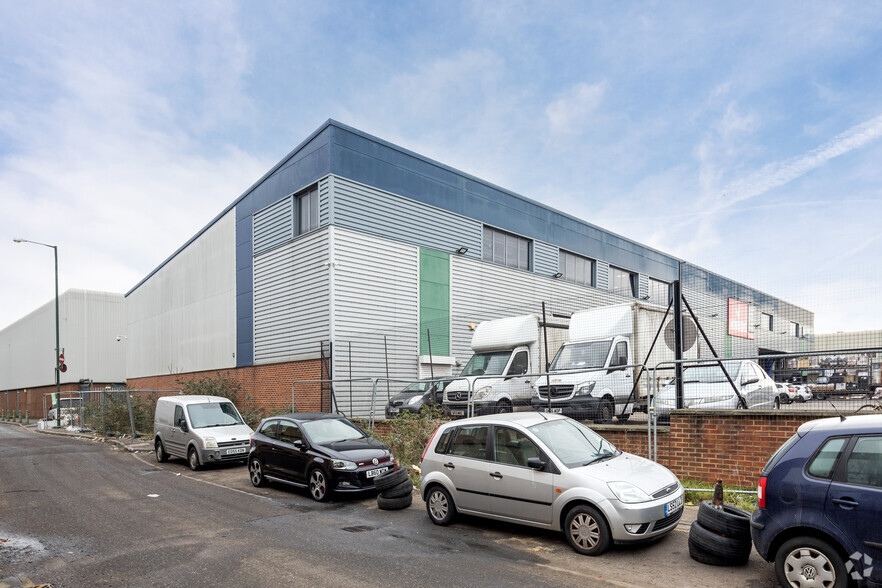 10 Advent Way, London for lease - Building Photo - Image 2 of 3