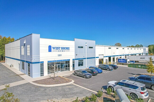 Plus de détails pour 12031 Westhall Dr, Charlotte, NC - Industriel à louer
