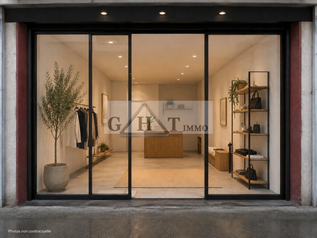 Retail in Maisons-Alfort for lease Building Photo- Image 1 of 2