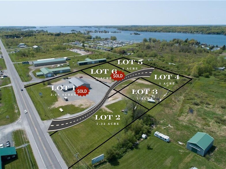 42685 NYS RT 12, Alexandria Bay, NY à vendre - Photo du bâtiment - Image 1 de 5