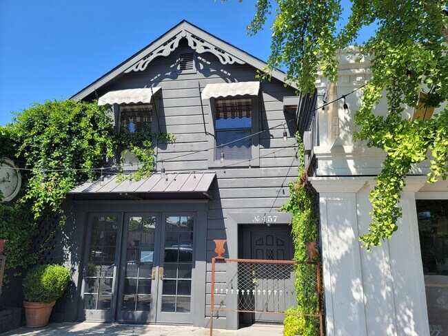 Plus de détails pour 457 Healdsburg Ave, Healdsburg, CA - Commerce de détail à louer