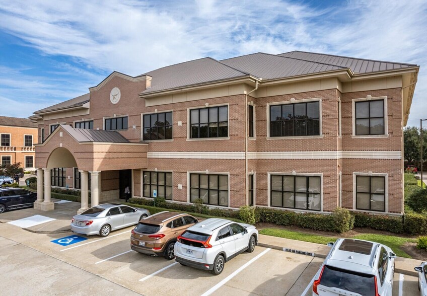 4660 Sweetwater Blvd, Sugar Land, TX à louer - Photo du bâtiment - Image 2 de 6