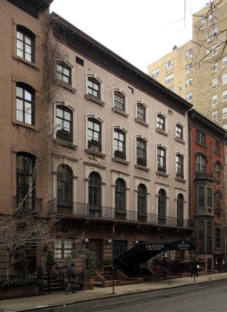 Plus de détails pour 21 W 9th St, New York, NY - Commerce de détail à louer